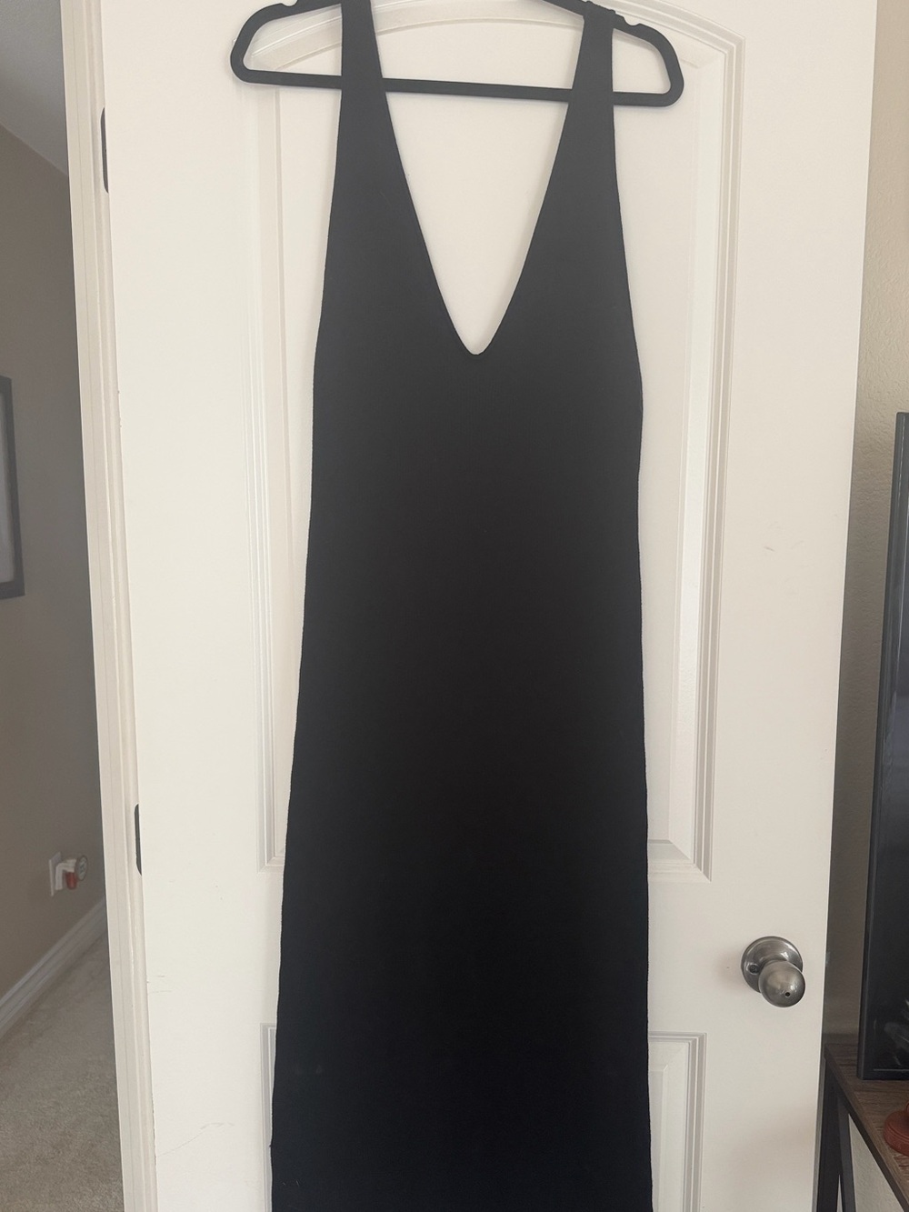 FP Beach Black V-Neck Sleeveless Maxi Dress